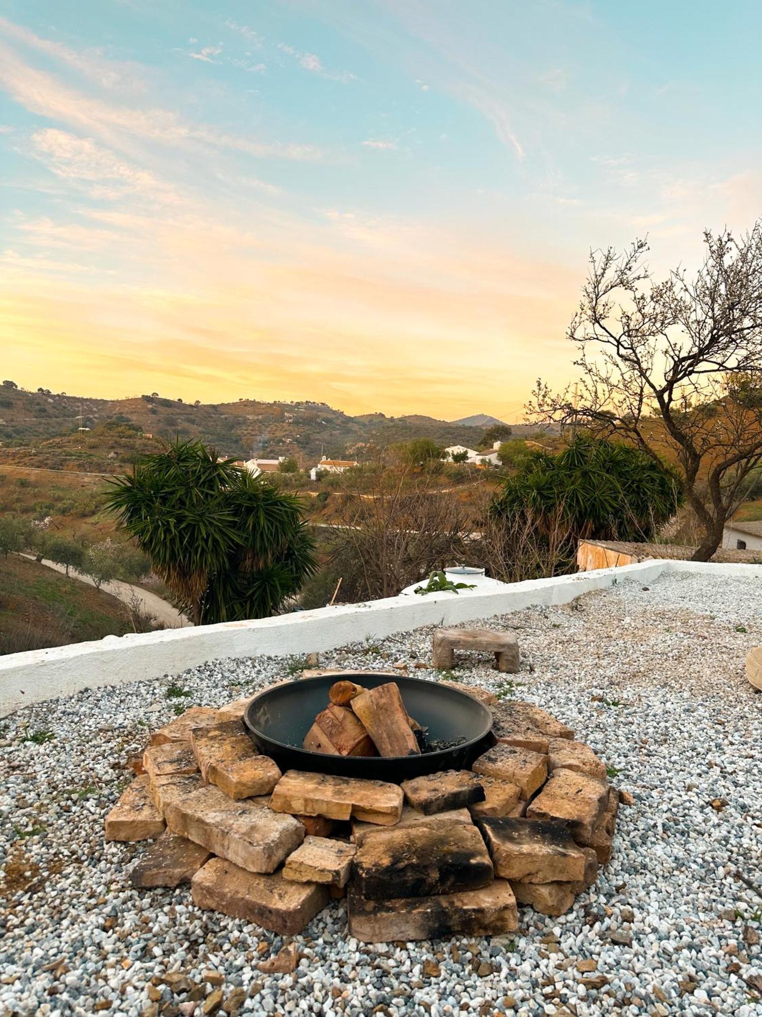 Romantic Accommodation - Hottub & Sauna Almogía Exteriér fotografie